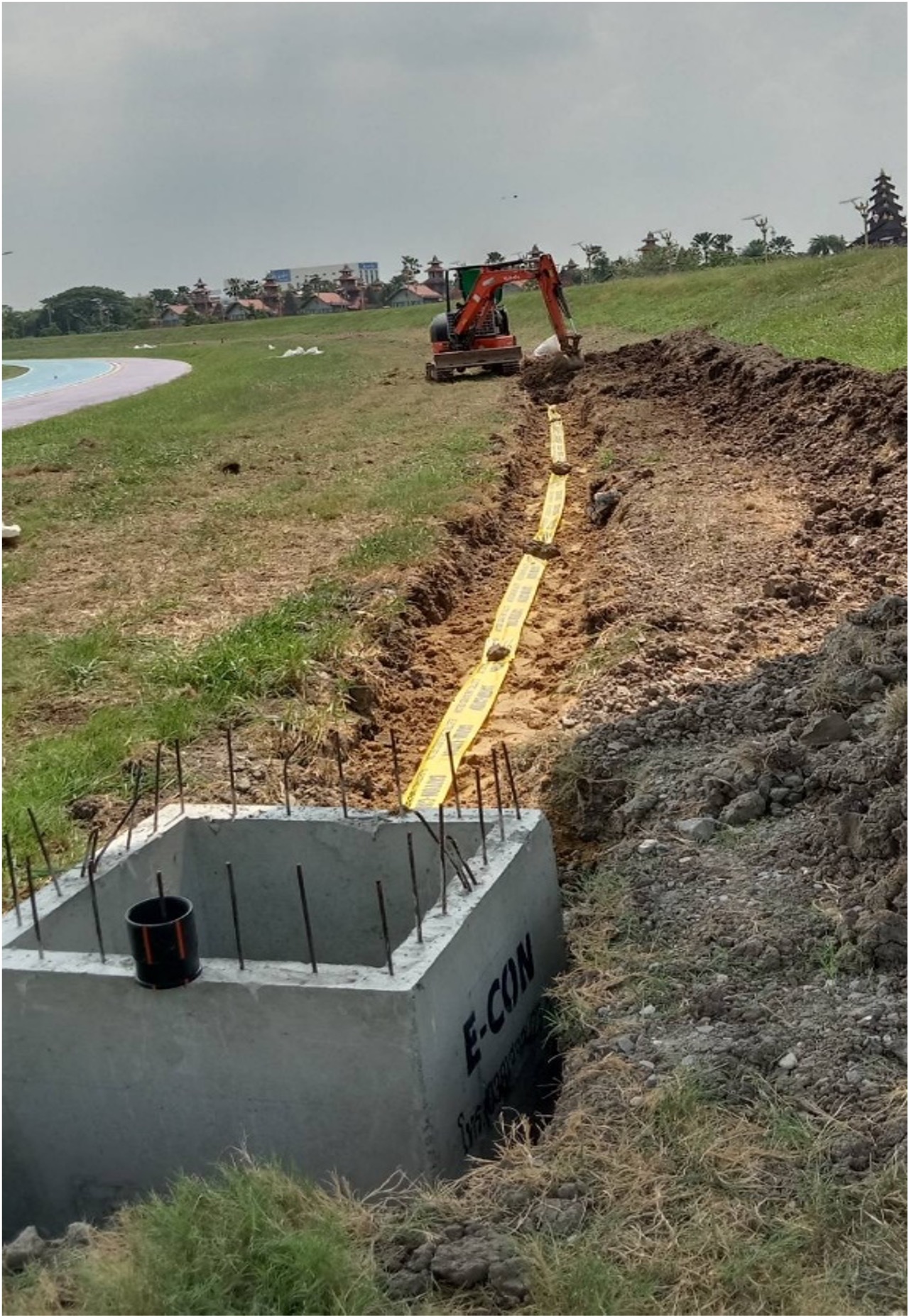 ติดตั้งระบบไฟฟ้าสำหรับสถานีตรวจวัดคุณภาพอากาศในบรรยากาศ