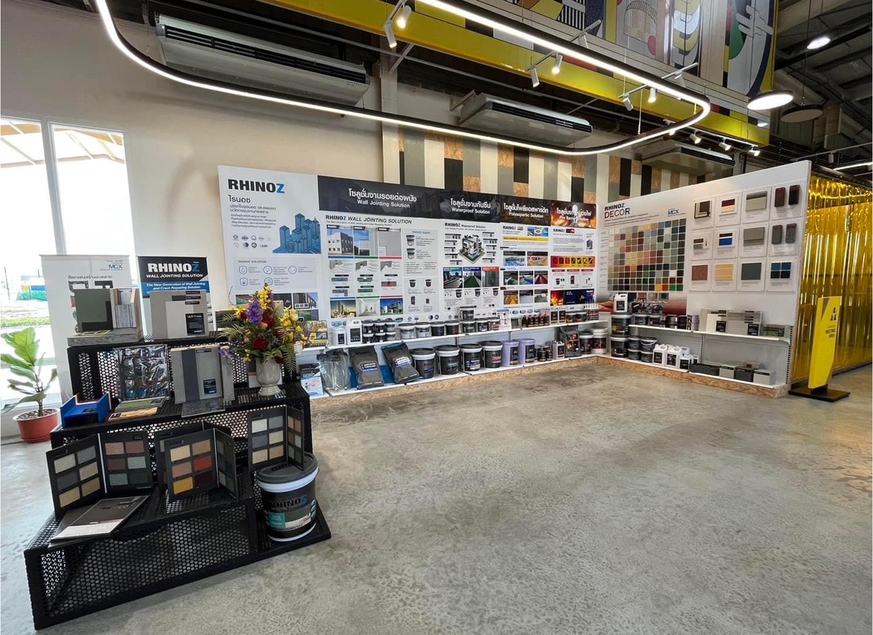 shops in showcase depot by vanachai